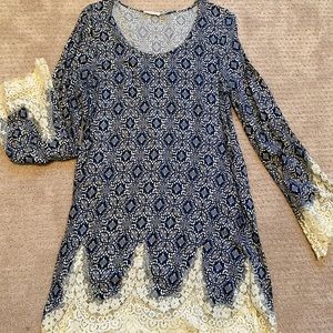 Blue & cream patterned dress